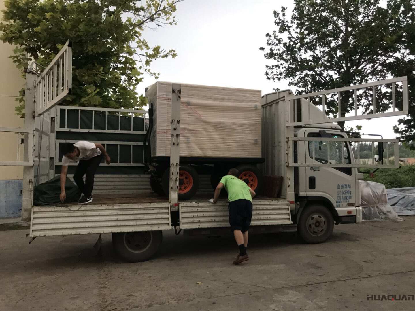 發(fā)貨了！9月7日一臺50kw移動(dòng)靜音拖車柴油發(fā)電機(jī)組已發(fā)往天津市