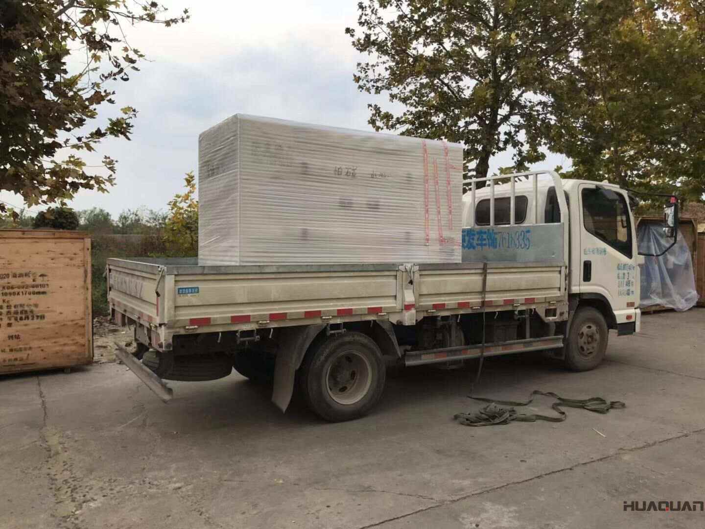 10月21日，柴先生訂購的一臺500kw自動(dòng)化柴油發(fā)電機(jī)組從華全動(dòng)力成功發(fā)往內(nèi)蒙古