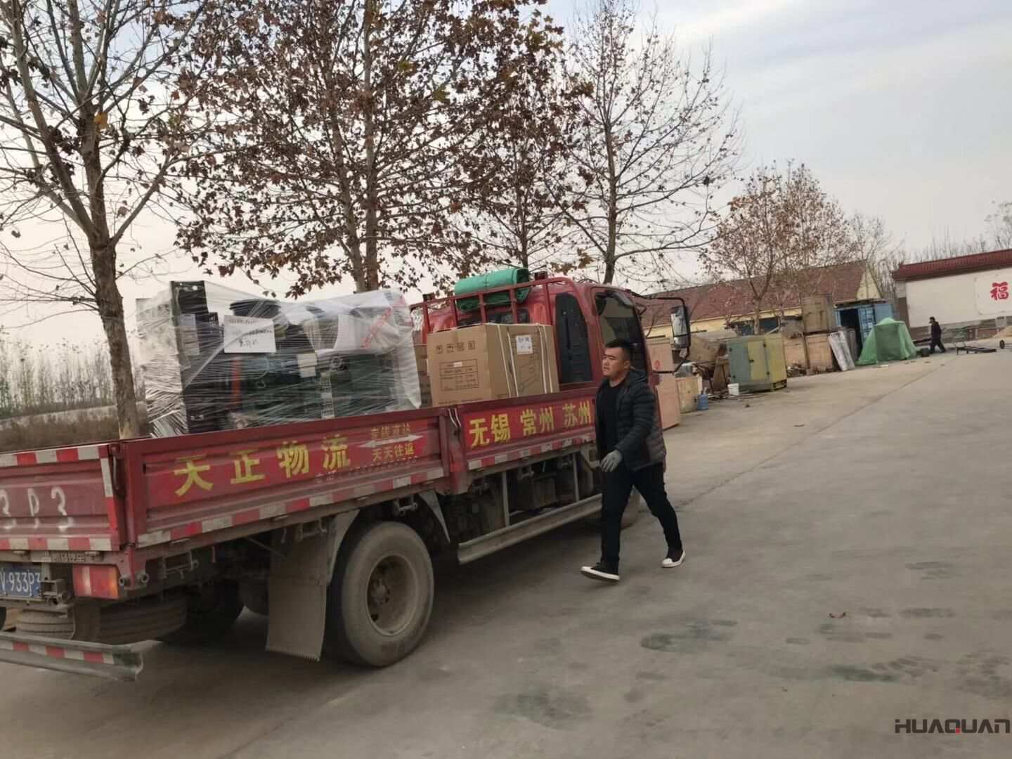 11月2日，廣東趙先生從華全動力分別訂購了50kw、100kw和120kw標配沼氣發(fā)電機組，現(xiàn)已順利發(fā)往目的地