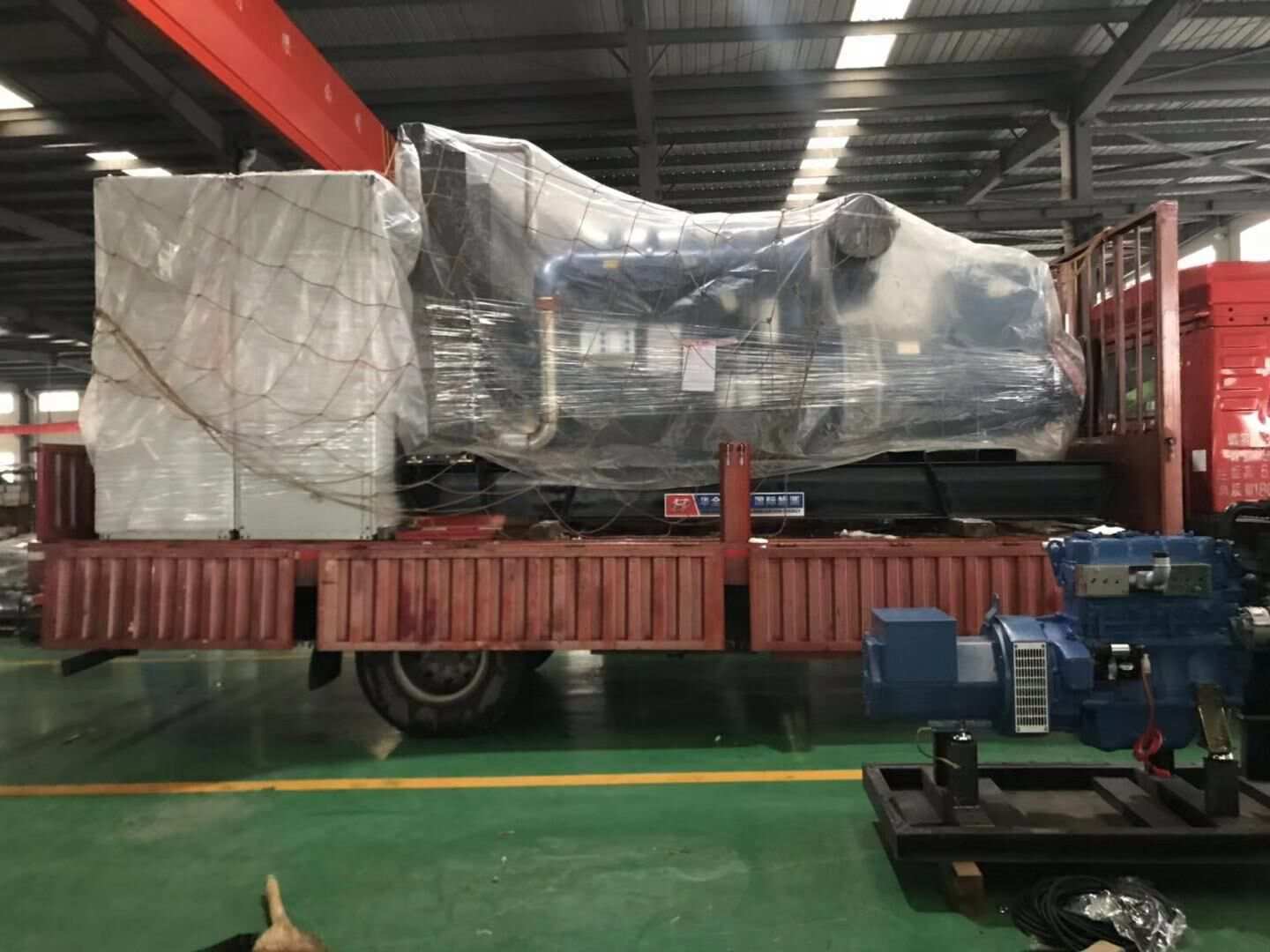 華全動(dòng)力一臺1000kw立柜四保護(hù)柴油發(fā)電機(jī)組于12月9日成功發(fā)往山東省