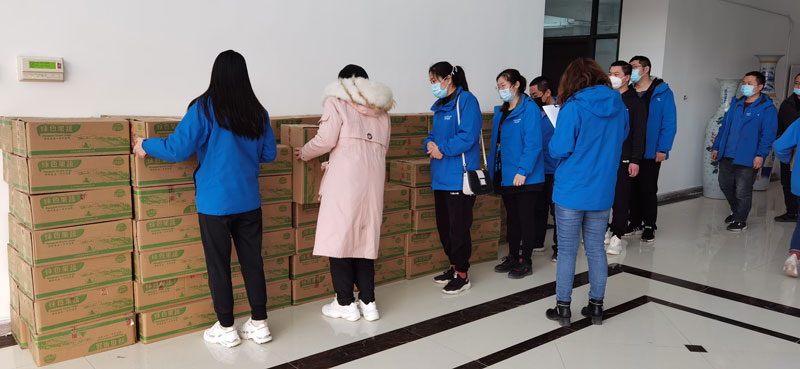 清明節，華全集團派發福利中